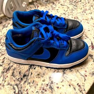 Nike Dunk low size 2y kids
